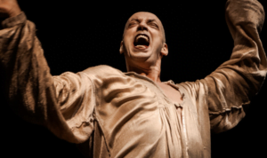 Llega  a las Tablas del Teatro Real  de La Ciudad  y en gira nacional  “Habitación Macbeth”