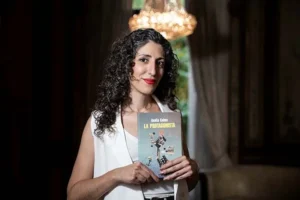“La Protagonista” el ultimo libro de Analia Cobas será expuesto en la Feria del Libro por ella este 27 de Abril