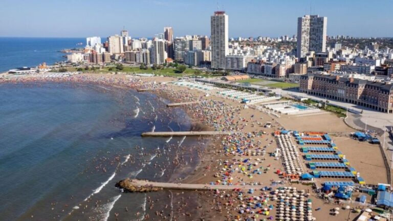 Vacaciones del verano 2025.La Costa bonaerense pica en punta!!!!